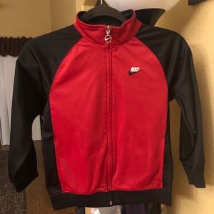 Boys Nike Black & Red Fleece Jacket Sweater Size 7